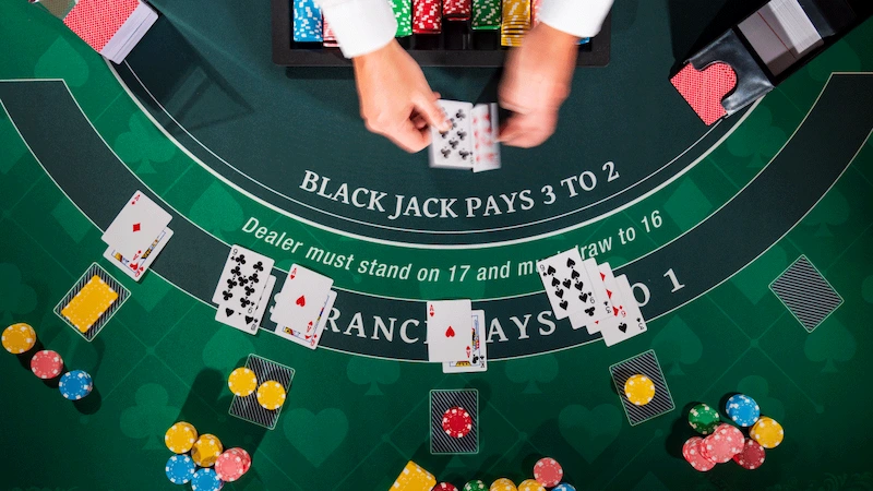 How is the Score Calculated in Blackjack?